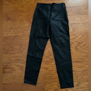 Banana Republic Women's Sleek Black Capris